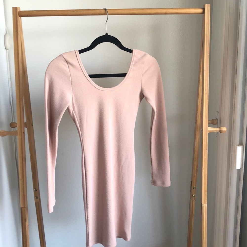 Neutral open-back bodycon dress